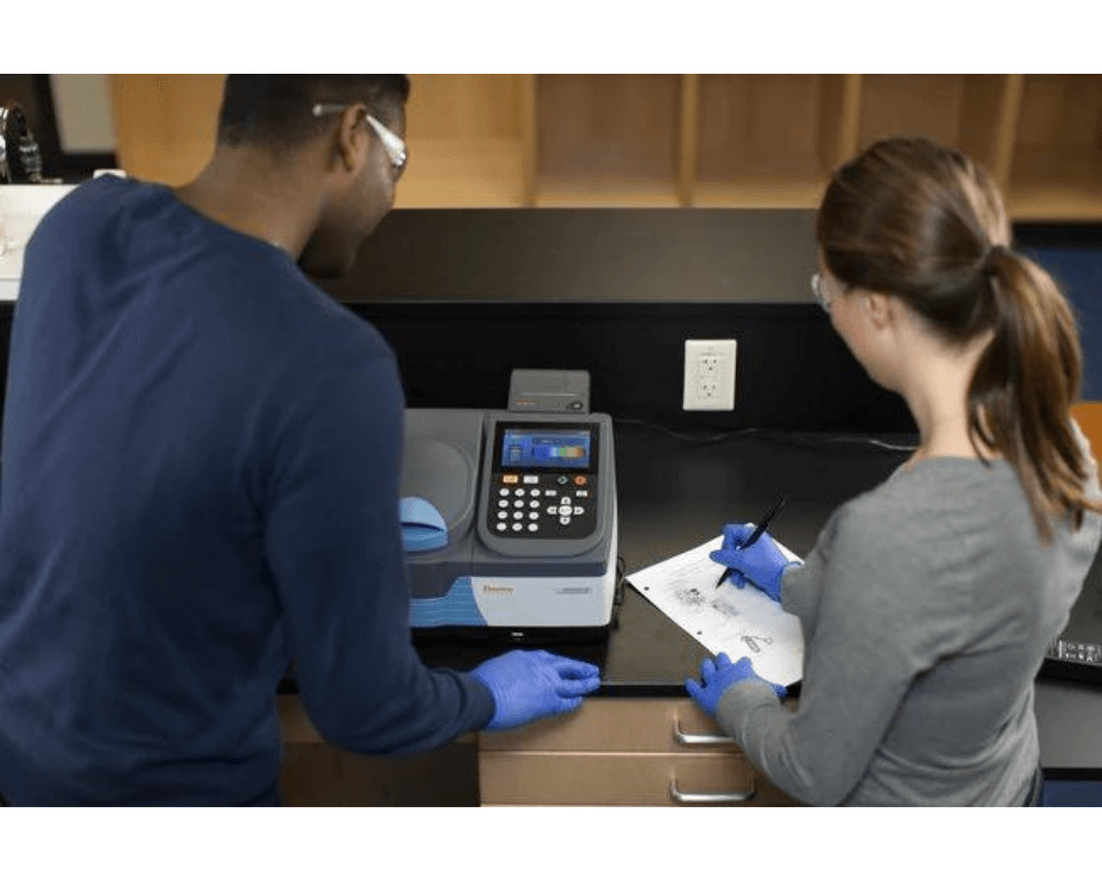 toc-do-phan-tich-cua-may-quang-pho-visible-genesys-30